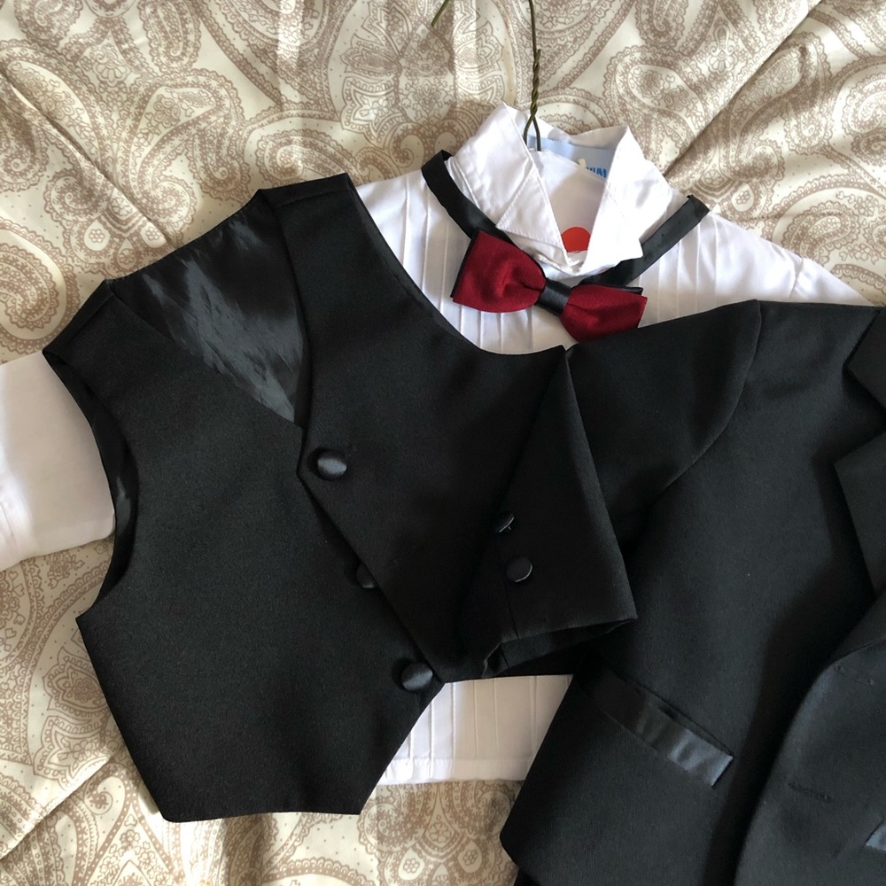 Tuxedo set - Picture 3 of 3